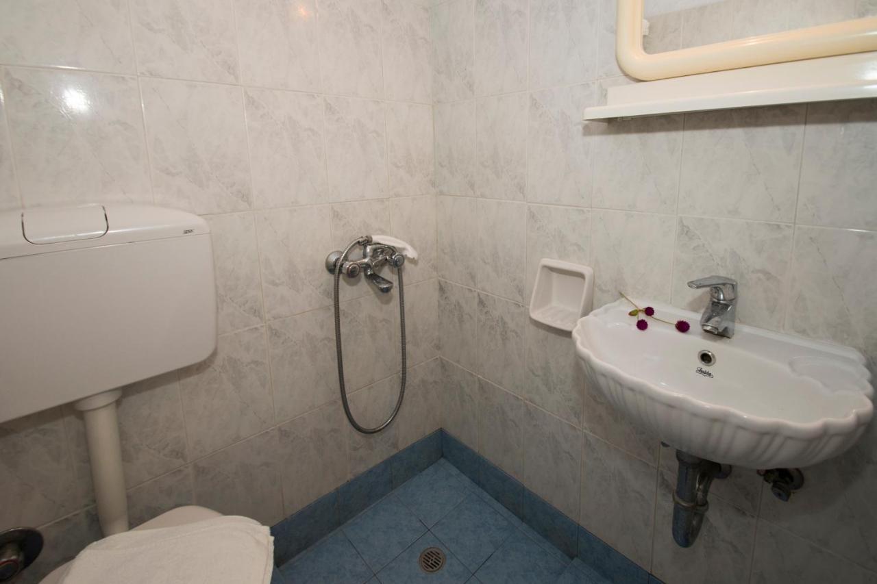 Damianos Rooms Adamantas  Dış mekan fotoğraf
