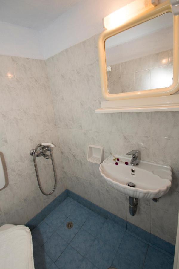 Damianos Rooms Adamantas  Dış mekan fotoğraf