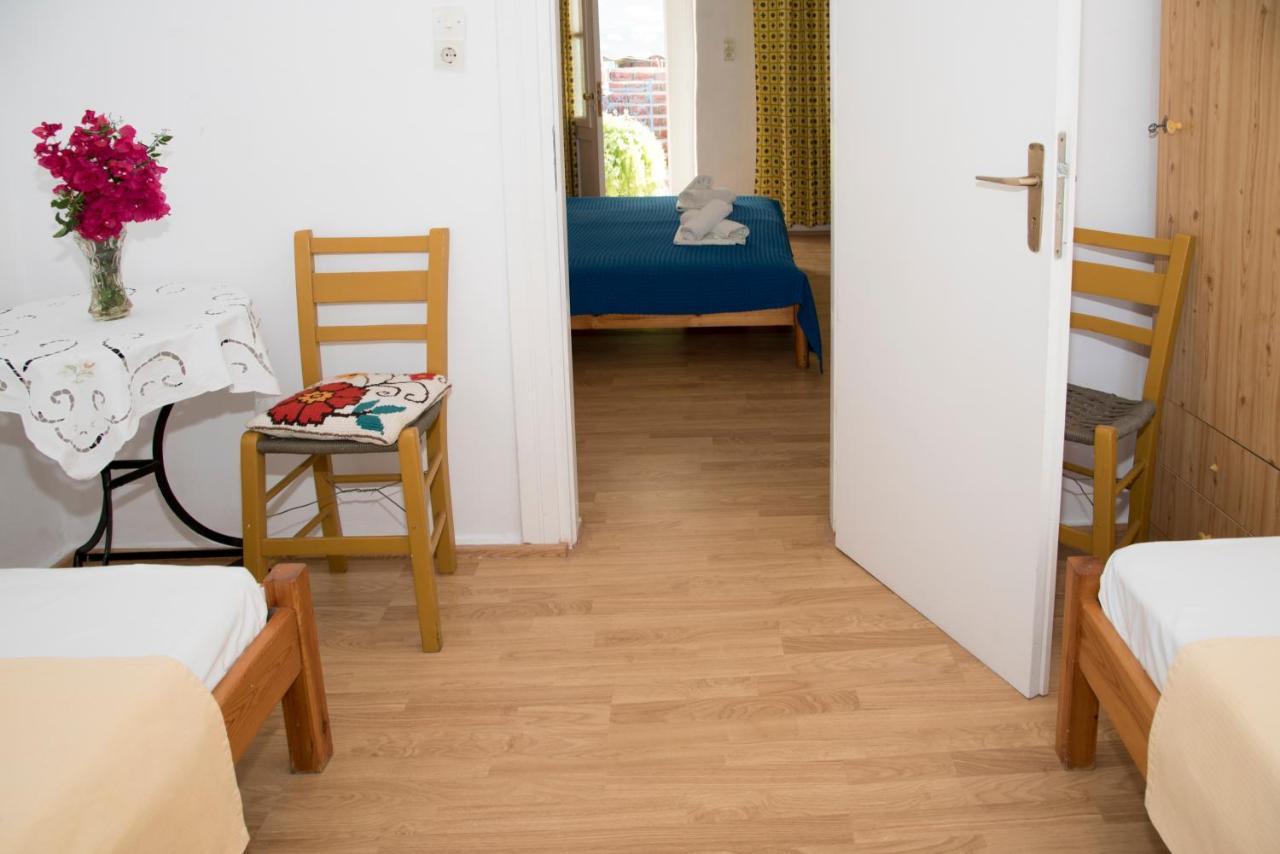 Damianos Rooms Adamantas  Dış mekan fotoğraf
